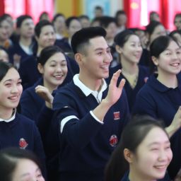 <strong>美容</strong>護(hù)膚行業(yè)在五行中屬于什么行業(yè)？探尋傳統(tǒng)哲學(xué)與現(xiàn)代商業(yè)的契合點(diǎn)